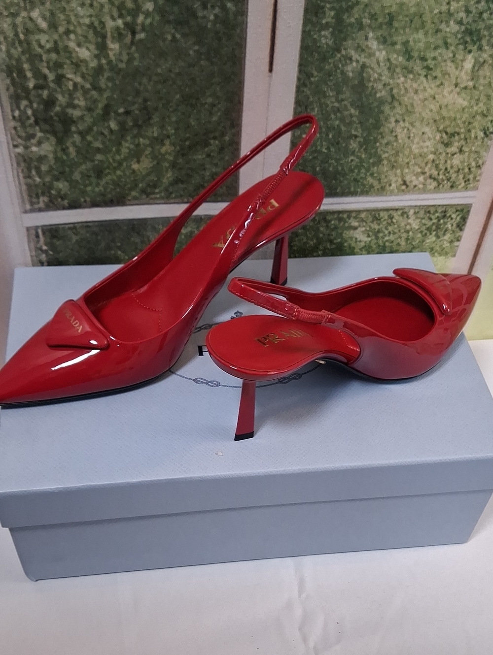 PRADA Cherry Red Patent Leather Slingback Pumps NIB Kitten Heels 👠
